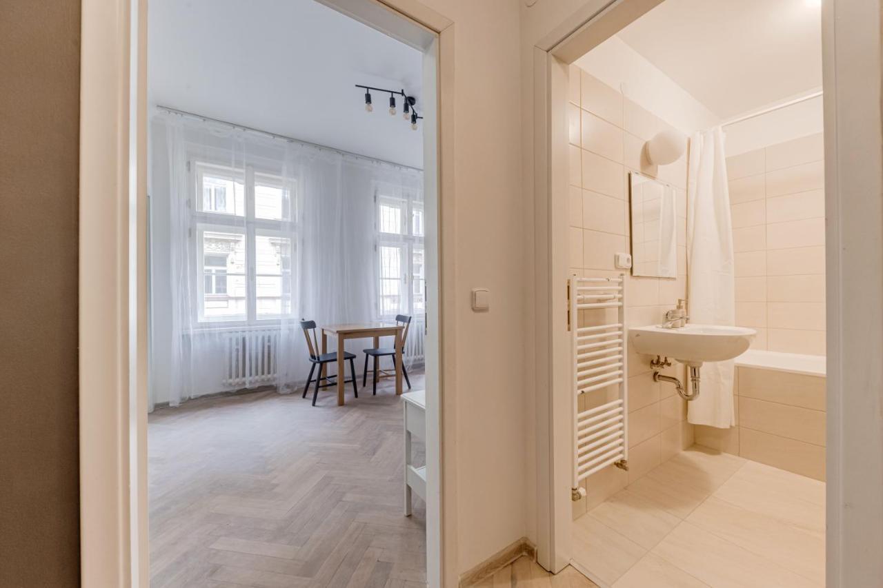 Vita Nejedleho Apartments プラハ エクステリア 写真