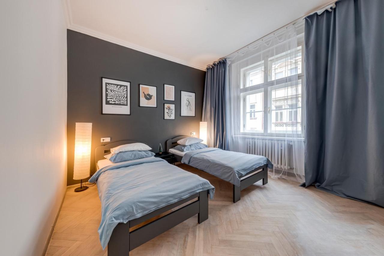 Vita Nejedleho Apartments プラハ エクステリア 写真
