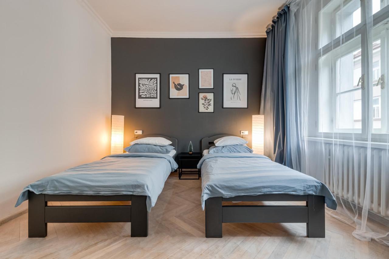 Vita Nejedleho Apartments プラハ エクステリア 写真